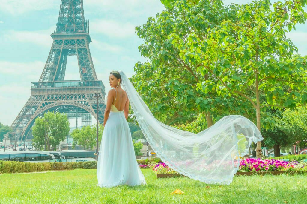 Vow renewal — photoshoot in Paris